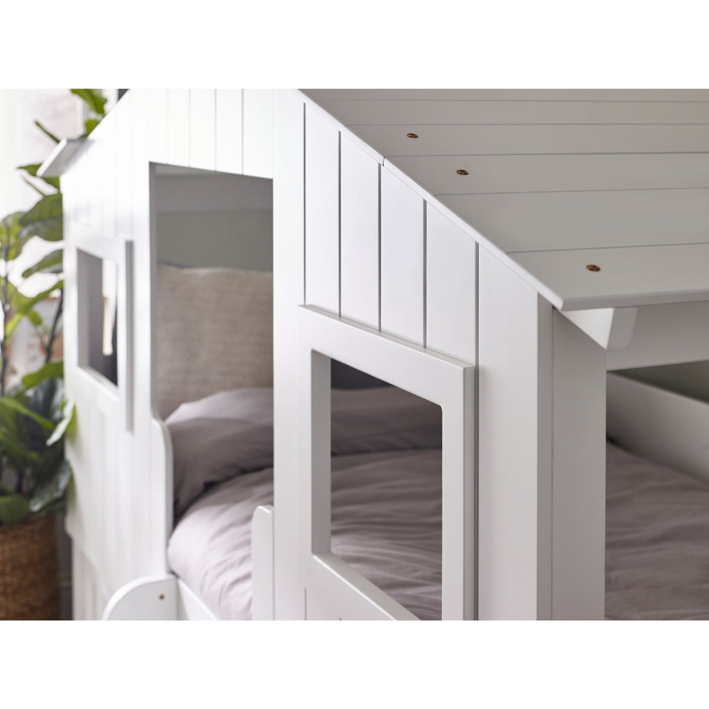 Acorn Treehouse Midsleeper - White