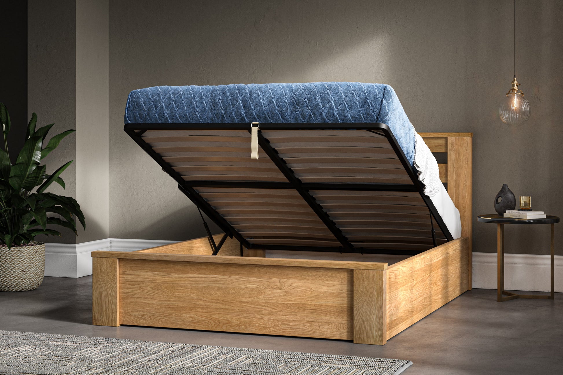 Charnwood Solid Oak Double Ottoman Bed
